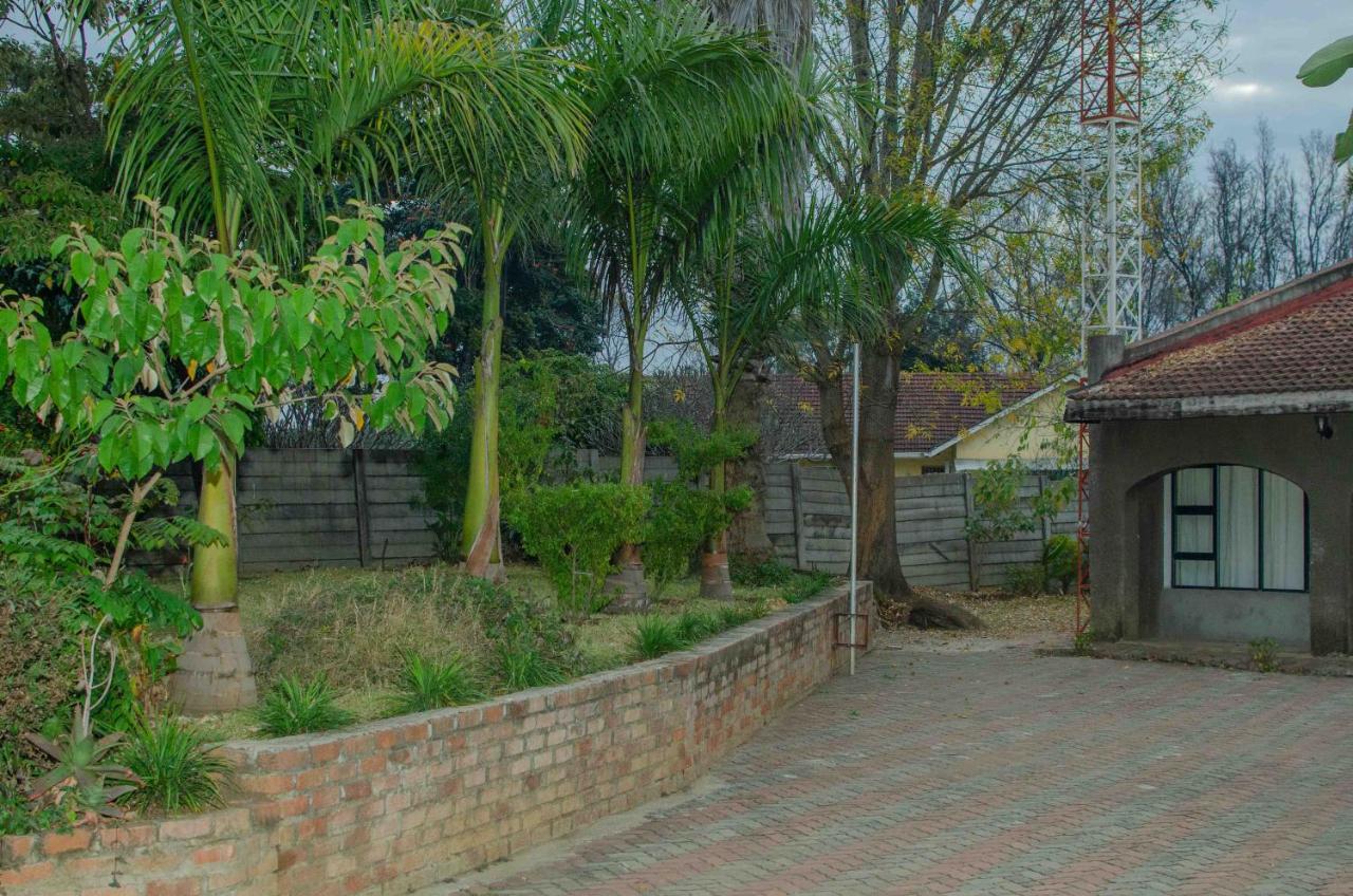 Bluff Hill The Graceland Guesthouse מראה חיצוני תמונה
