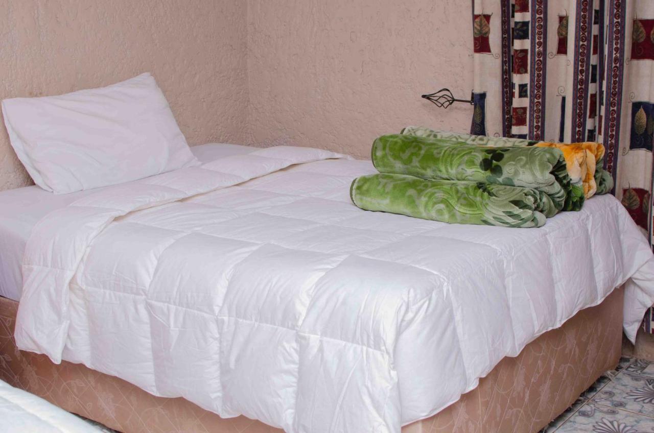 Bluff Hill The Graceland Guesthouse מראה חיצוני תמונה
