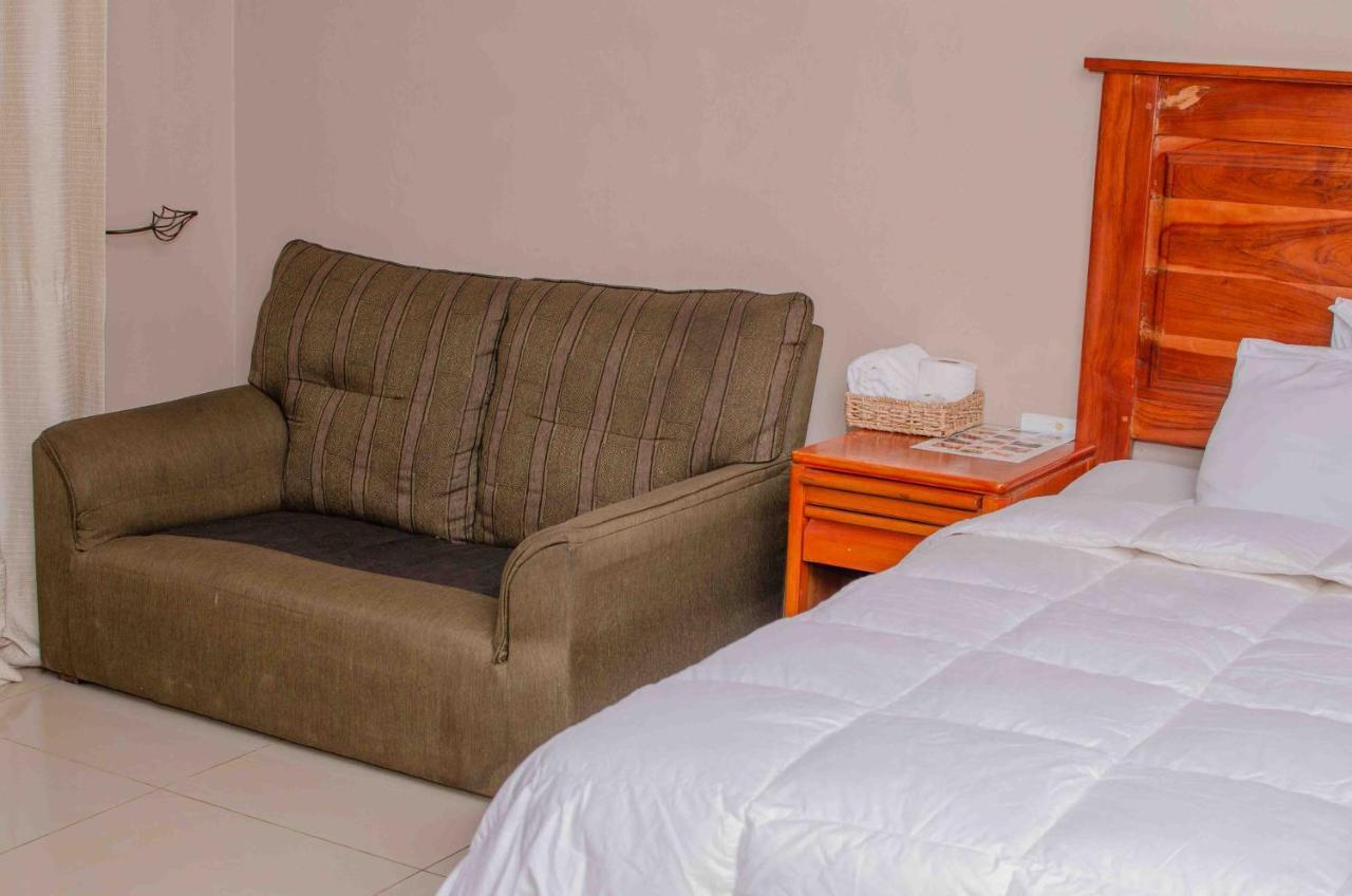 Bluff Hill The Graceland Guesthouse מראה חיצוני תמונה