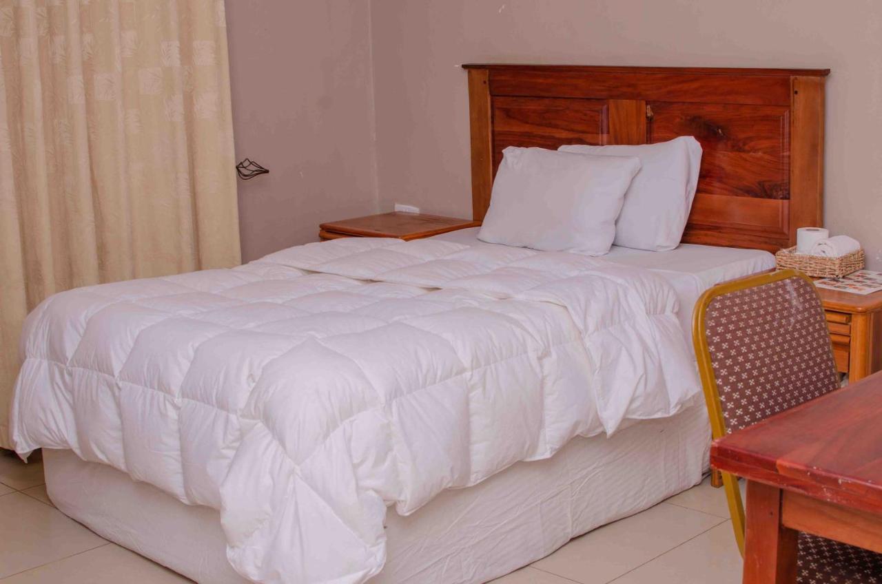 Bluff Hill The Graceland Guesthouse מראה חיצוני תמונה