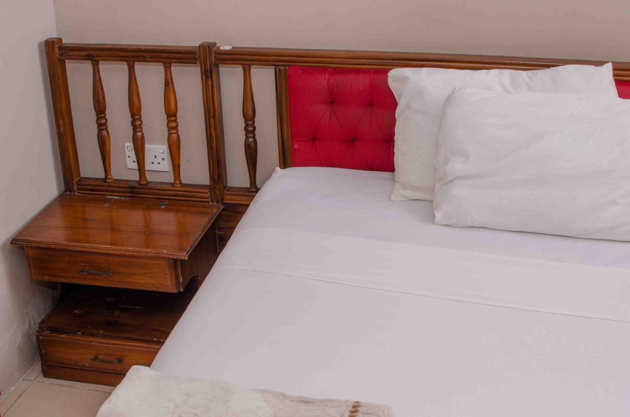 Bluff Hill The Graceland Guesthouse מראה חיצוני תמונה