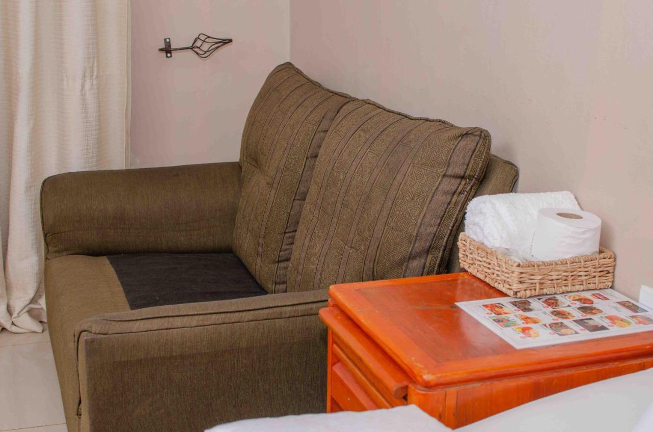 Bluff Hill The Graceland Guesthouse מראה חיצוני תמונה